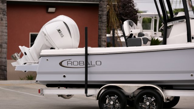 New 2024 Robalo  Boat for sale